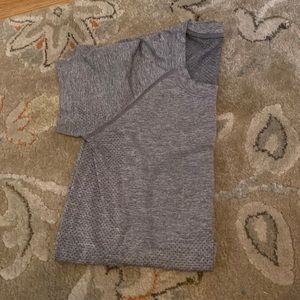 Lululemon swiftly tech